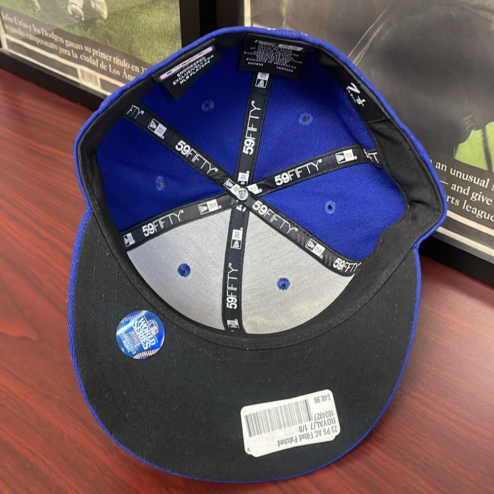 LA Dodgers Fitted Hat- 7 1/8 - Picture 4 of 9